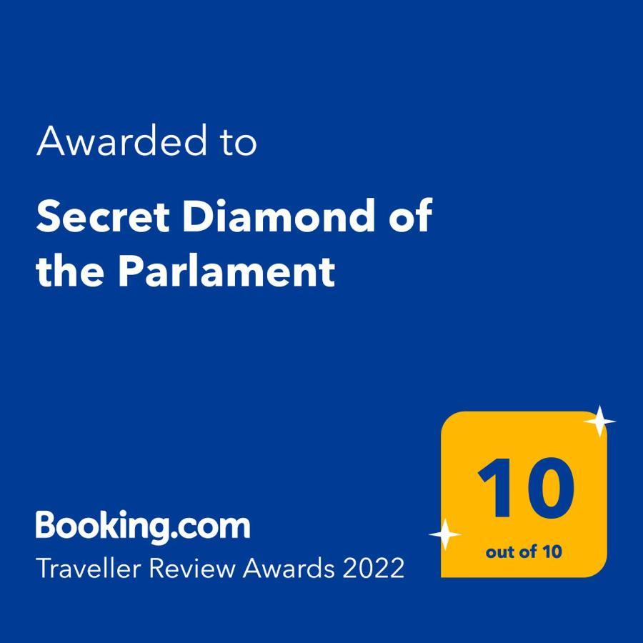 Secret Diamond Of The Parlament Apartamento *
