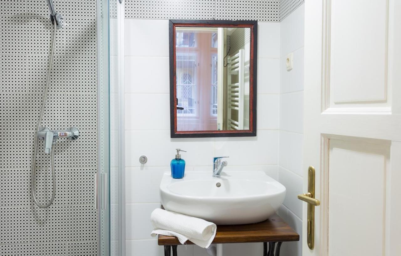 Gasthof A10-budapest Center *