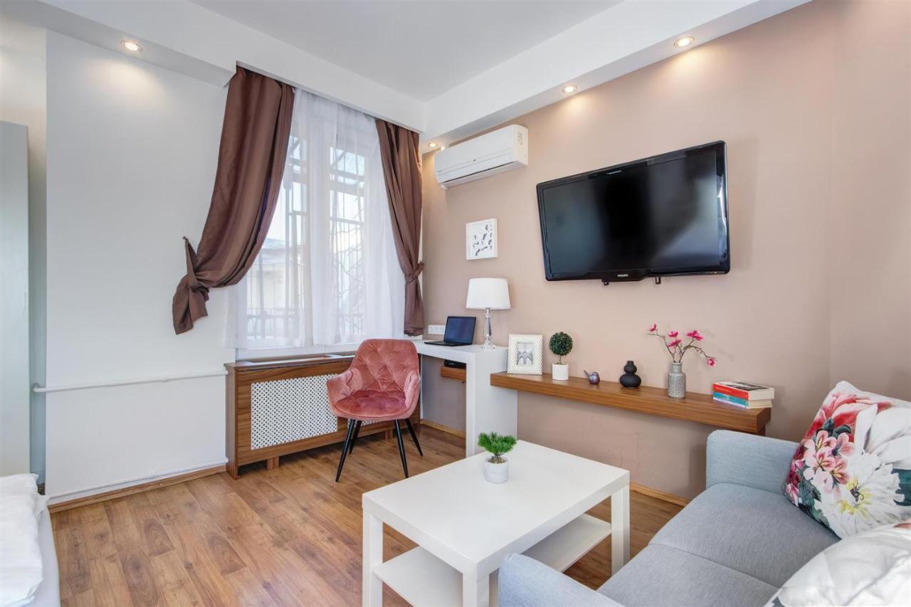 Premium Szervita Square Apartmán *