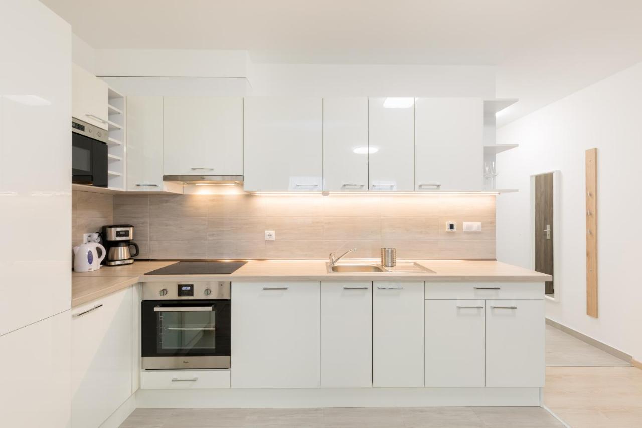 Downtown Residences Leo - Ac, Elevator, Terrace Appartement