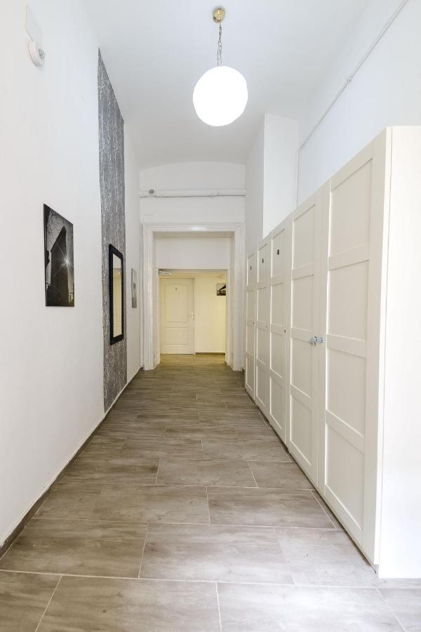 Centre Loft Next To Synagogue *