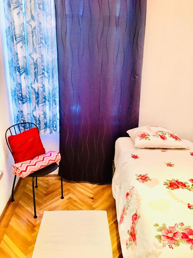 Appartement Romantic Studio In 12th District Close To Mom Park Boedapest