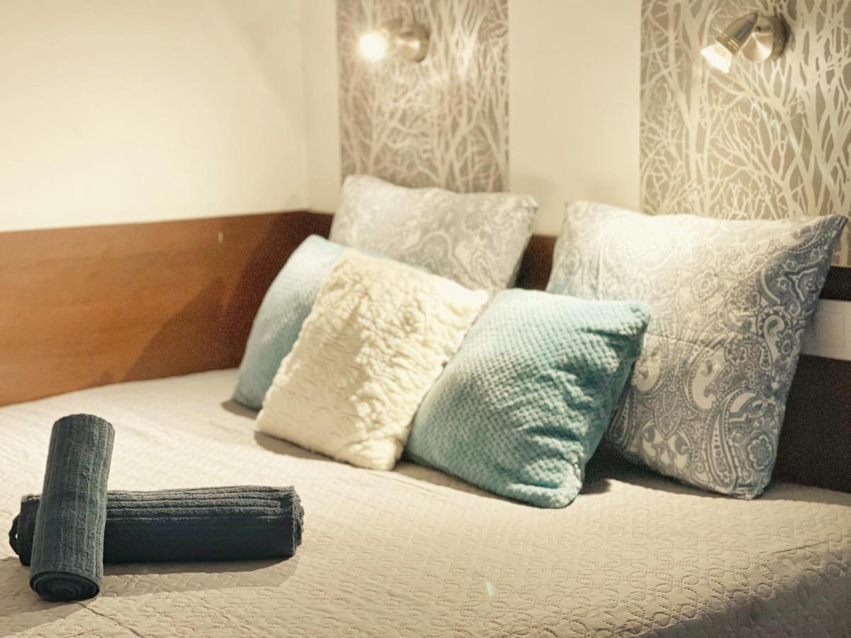 Rio's Stylish Flats Appartamento Budapest