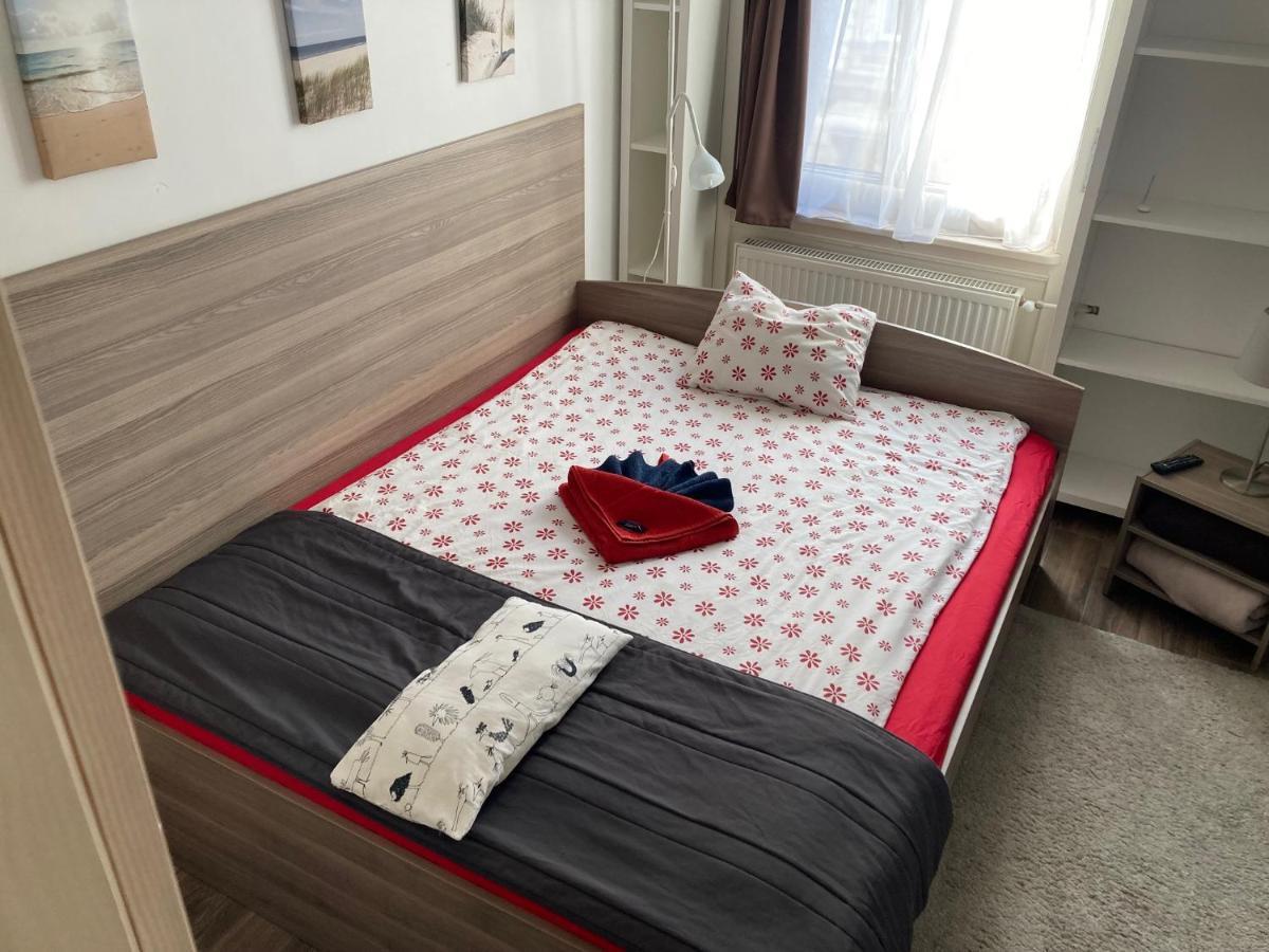 Nn Apartmanette *
