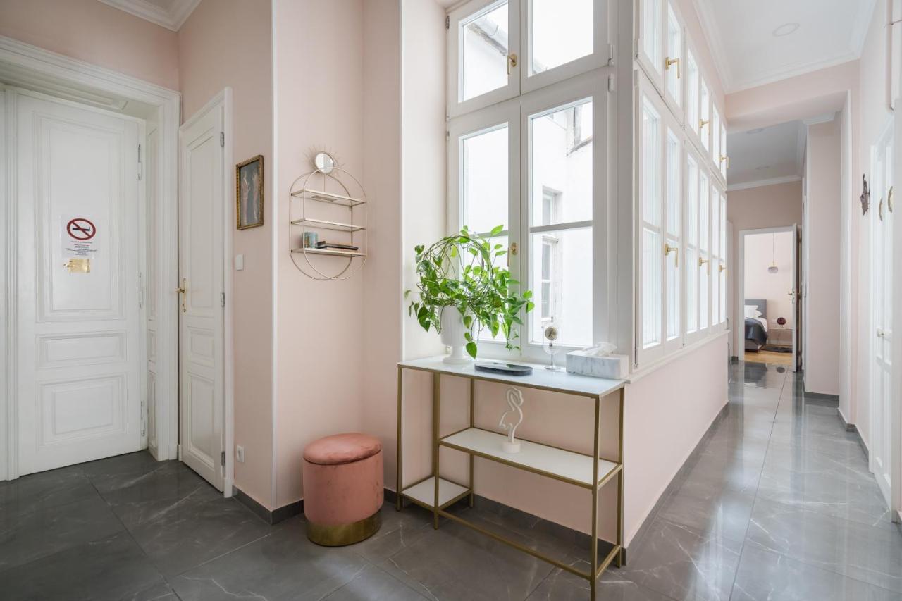 Bpr Adagio Design With A/c Budapest