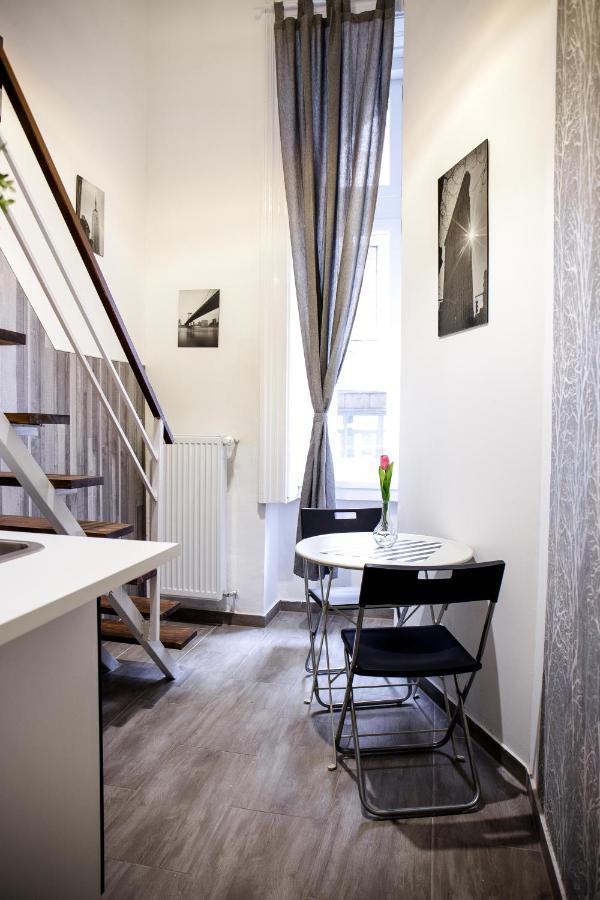 Centre Loft Next To Synagogue Lägenhet