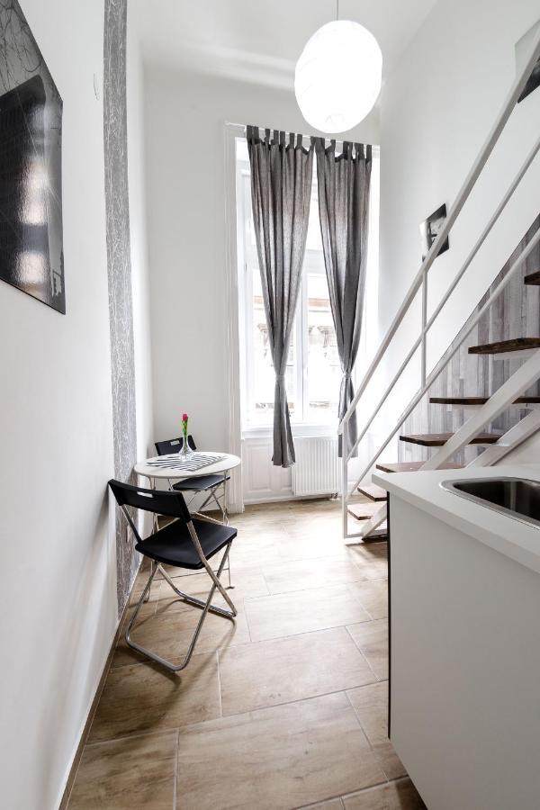Centre Loft Next To Synagogue *