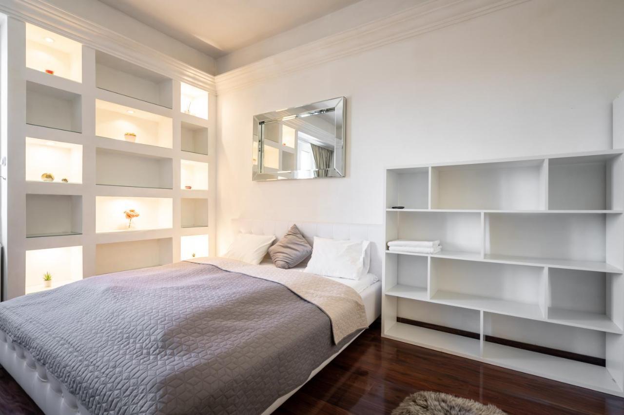 Appartement Basilica And Castle View Luxury Suite, Free Parking Reservation Needed