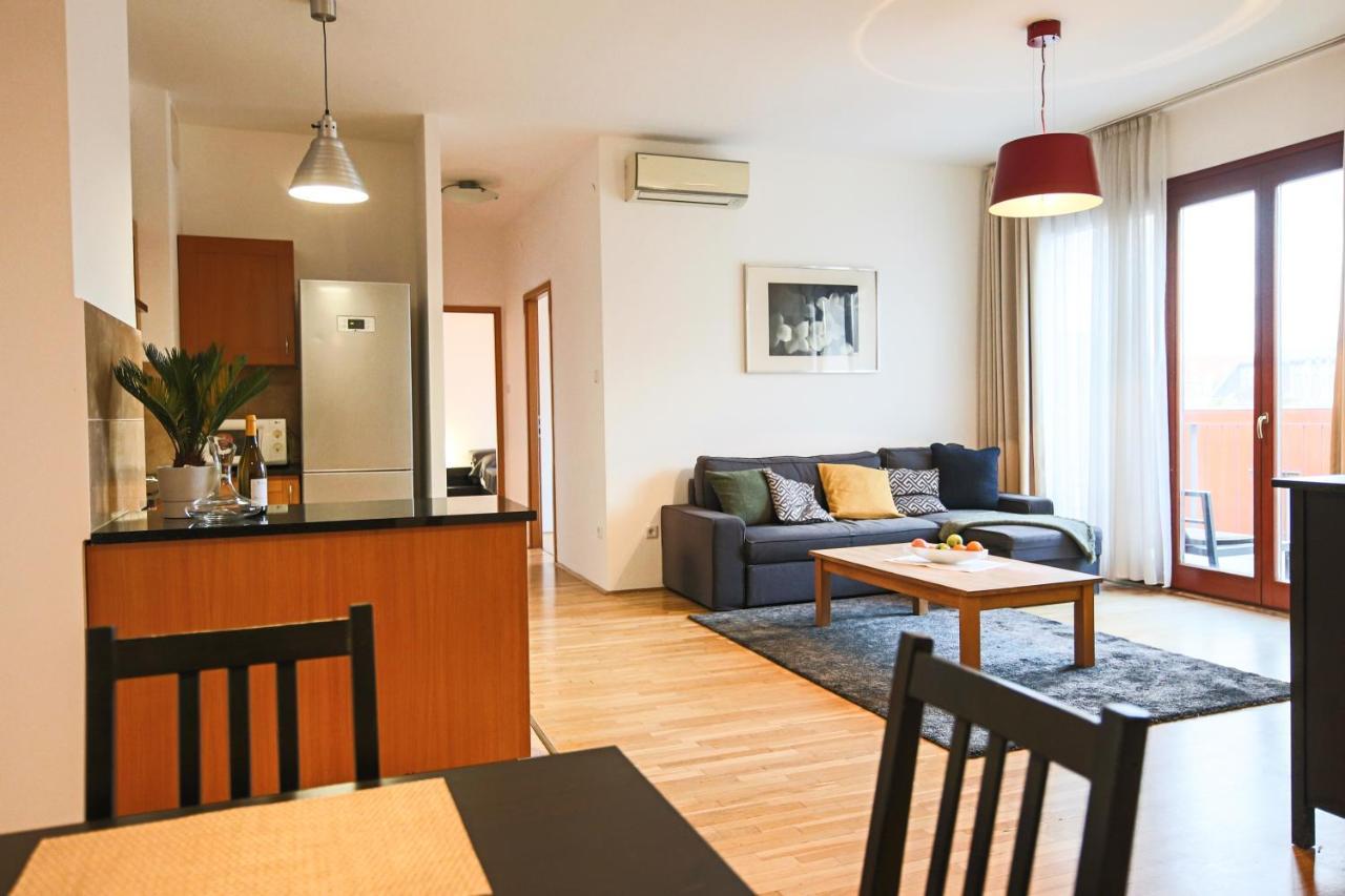 Lägenhet Artemisia Luxury Skyflat