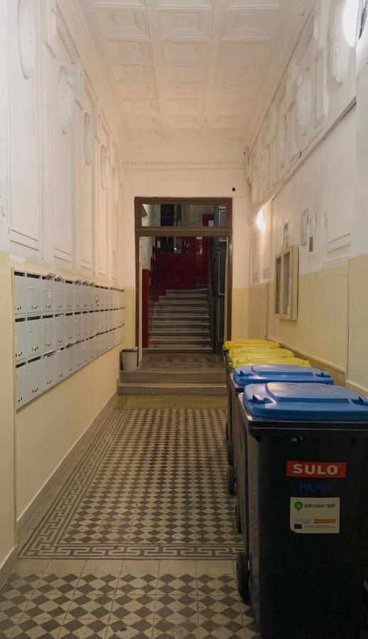 Sipsix - 2 Bedroom Flat In The Heart Of Budapest