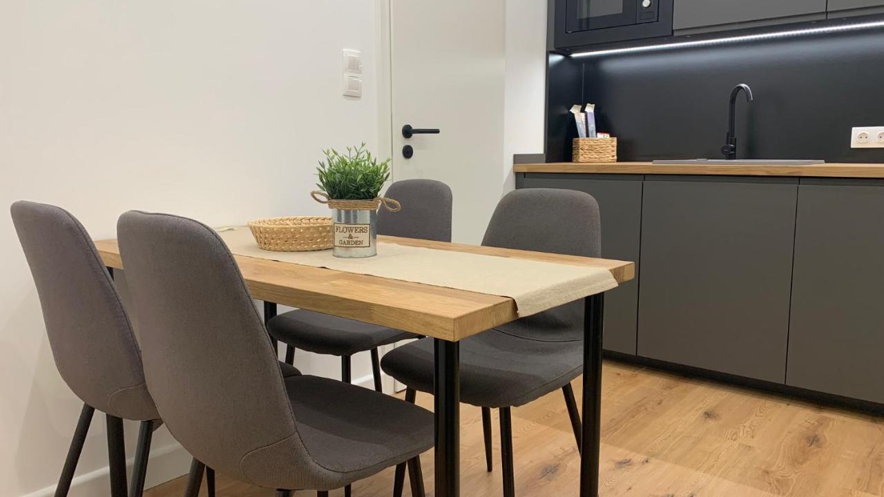 Sipsix - 2 Bedroom Flat In The Heart Of Lägenhet Budapest