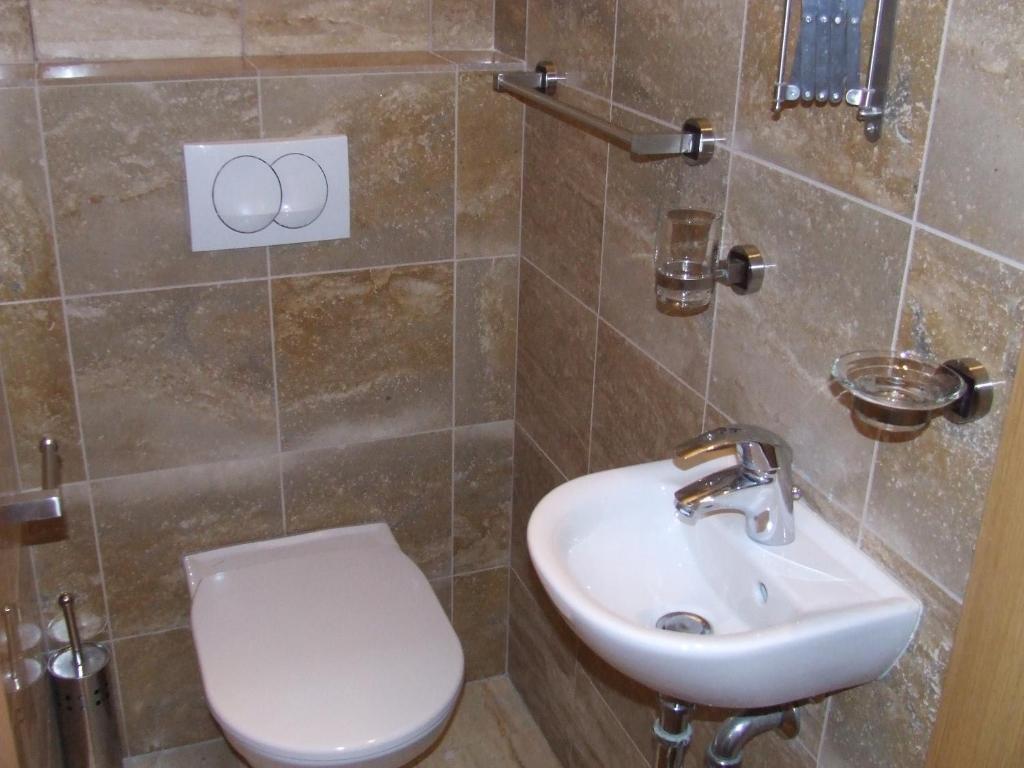 Apartament Adler *