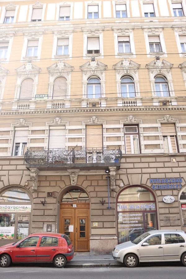 Isabella With Ac Apartment