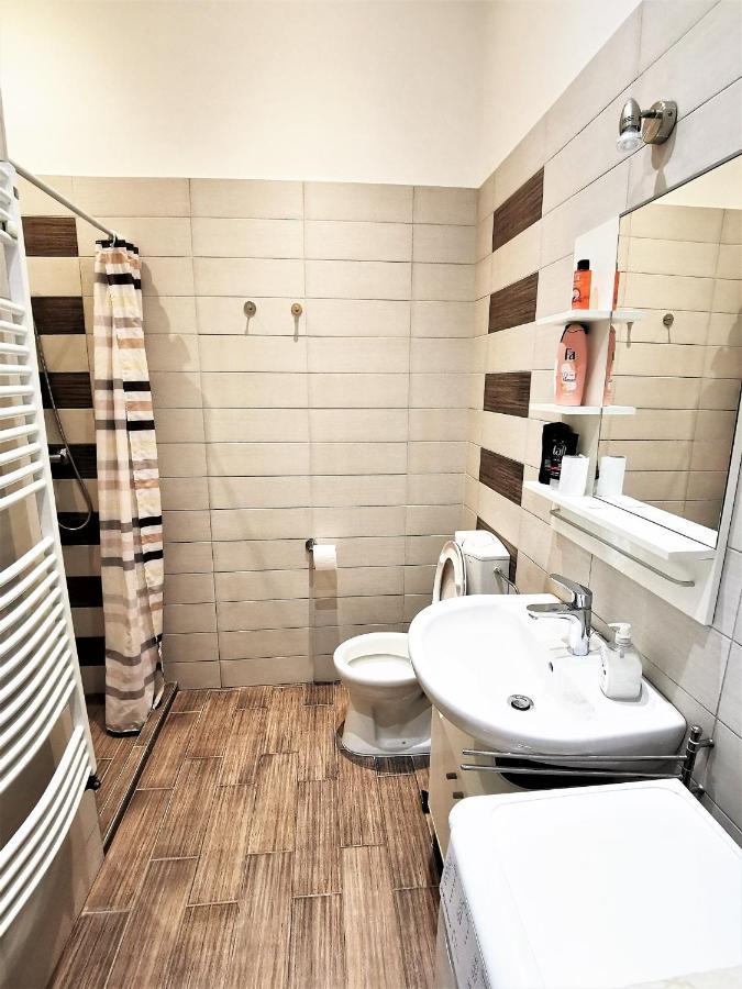 Orangehomes Kalvin Sq 2 Bedroom Budapest