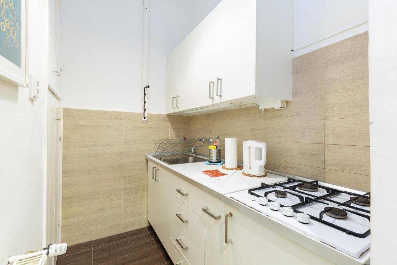A4-6 Aulich Apartment