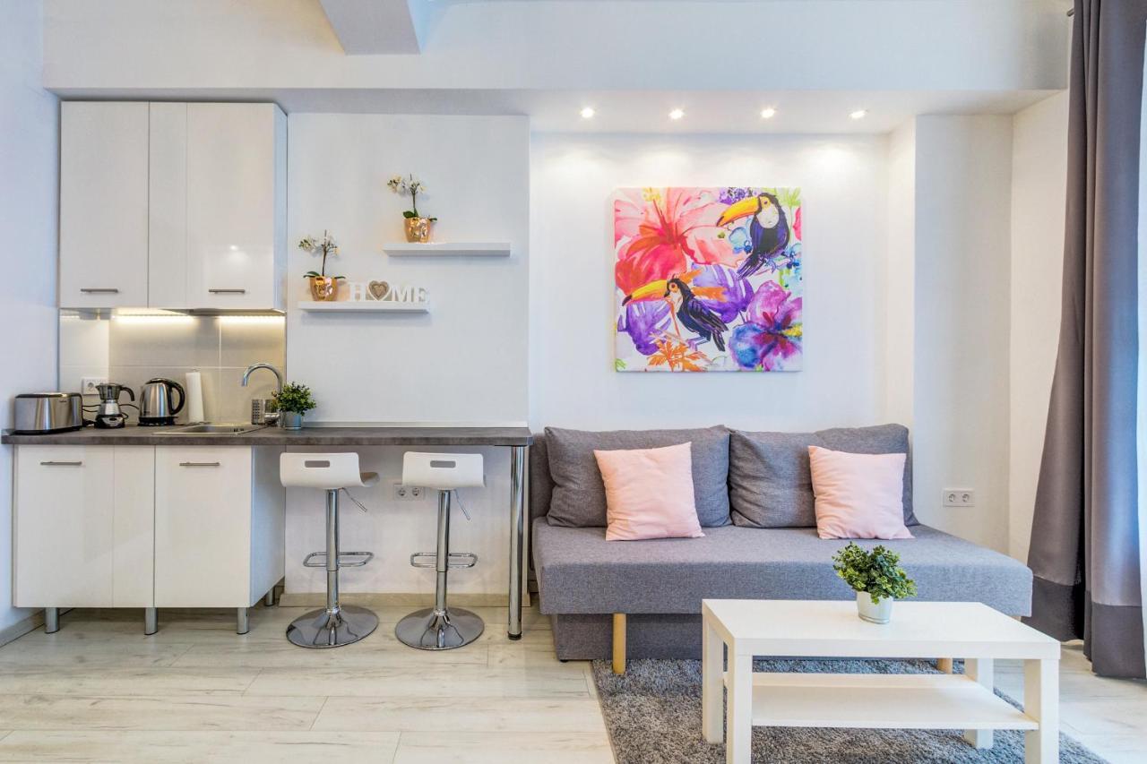 Apartment City Studio 3-3 *