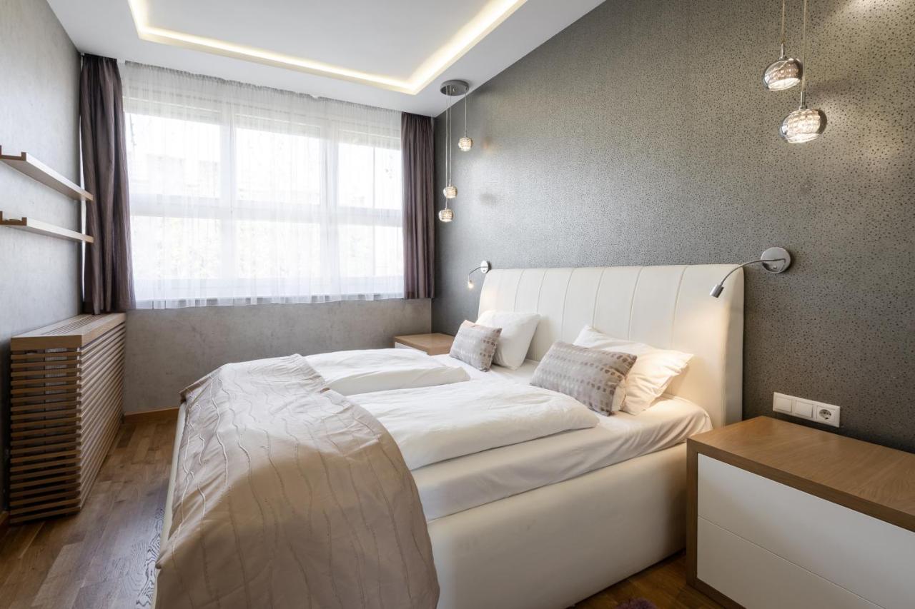 Apartment Breathless Basilika View Elegant Flat With Balcony Need Reservation X Free Parking Budapest