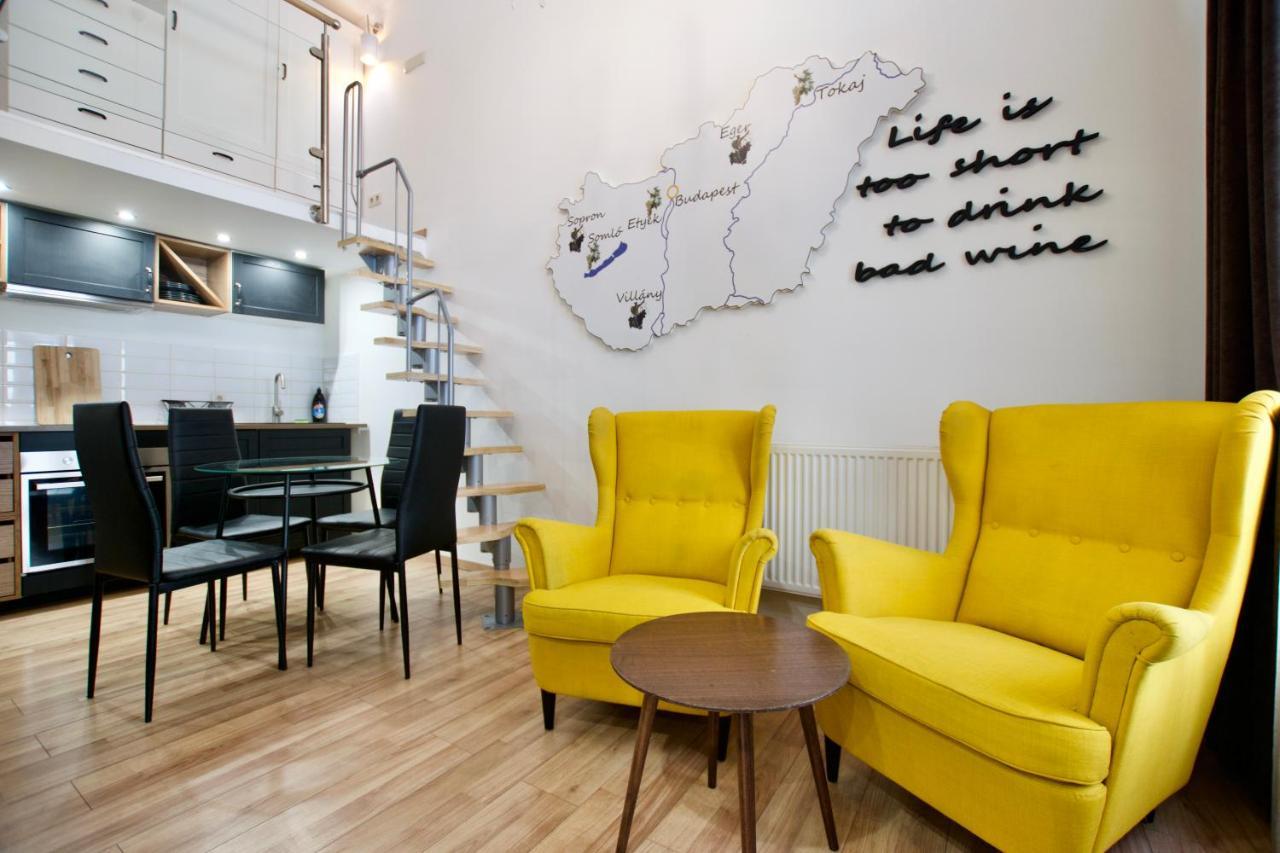 Standard By Hi5- Rose Street's