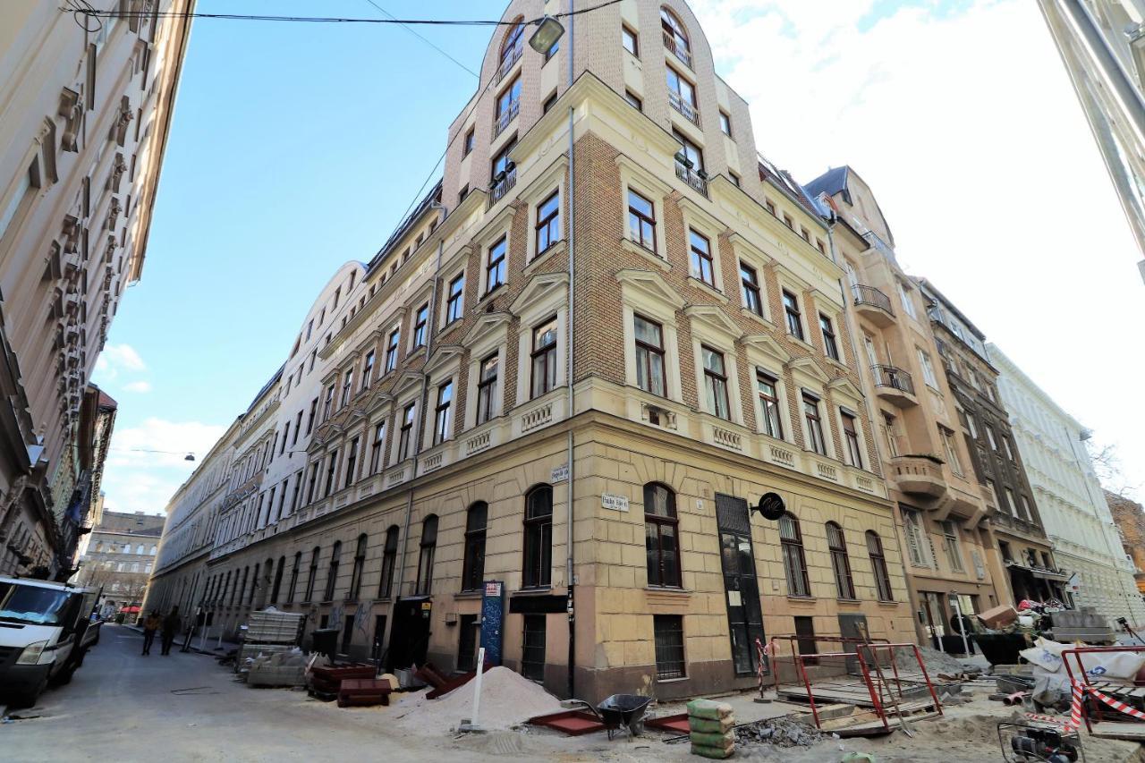 Andrassy Avenue Exclusive Budapest