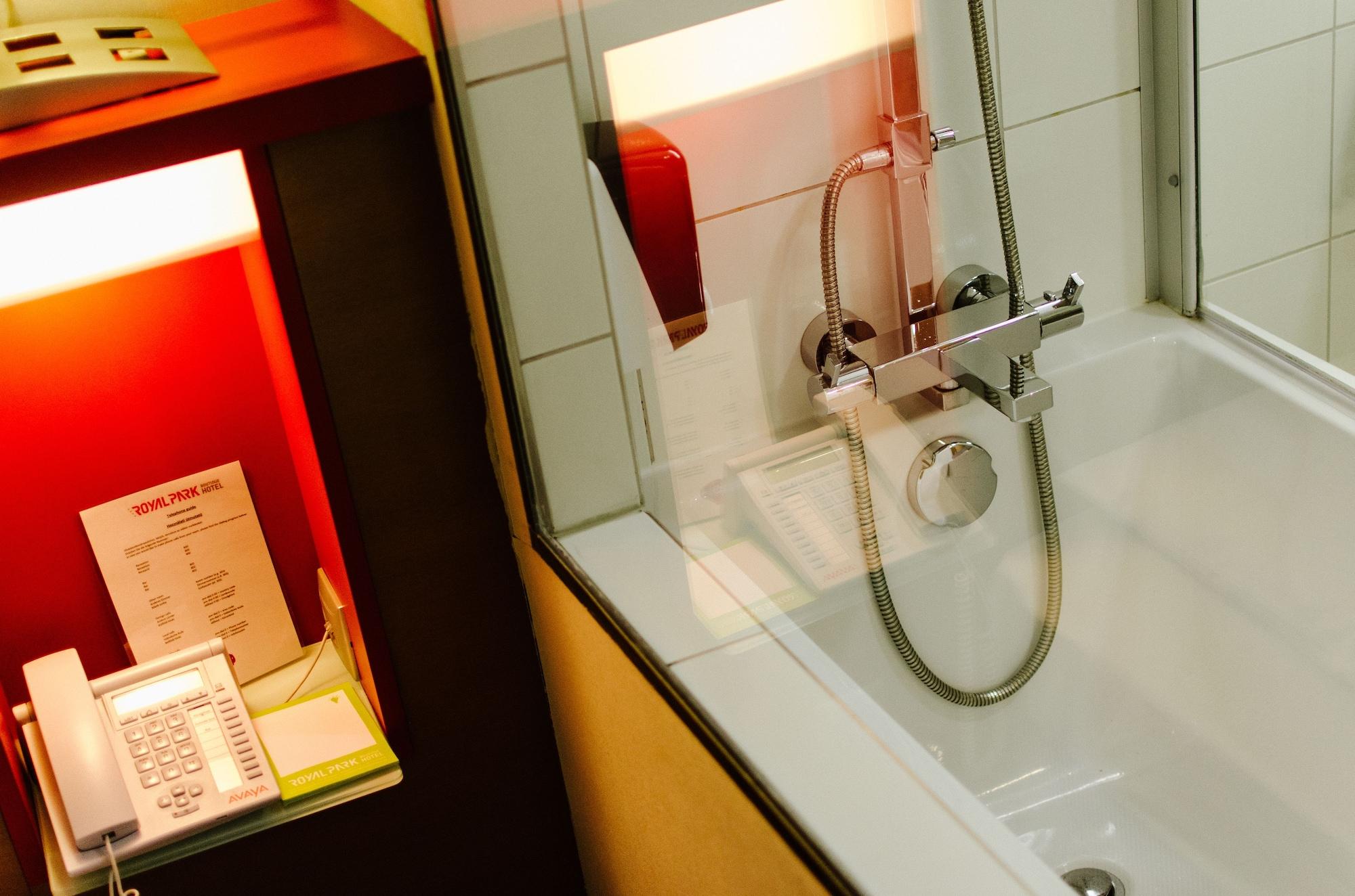 Royal Park Boutique Hotell 4*