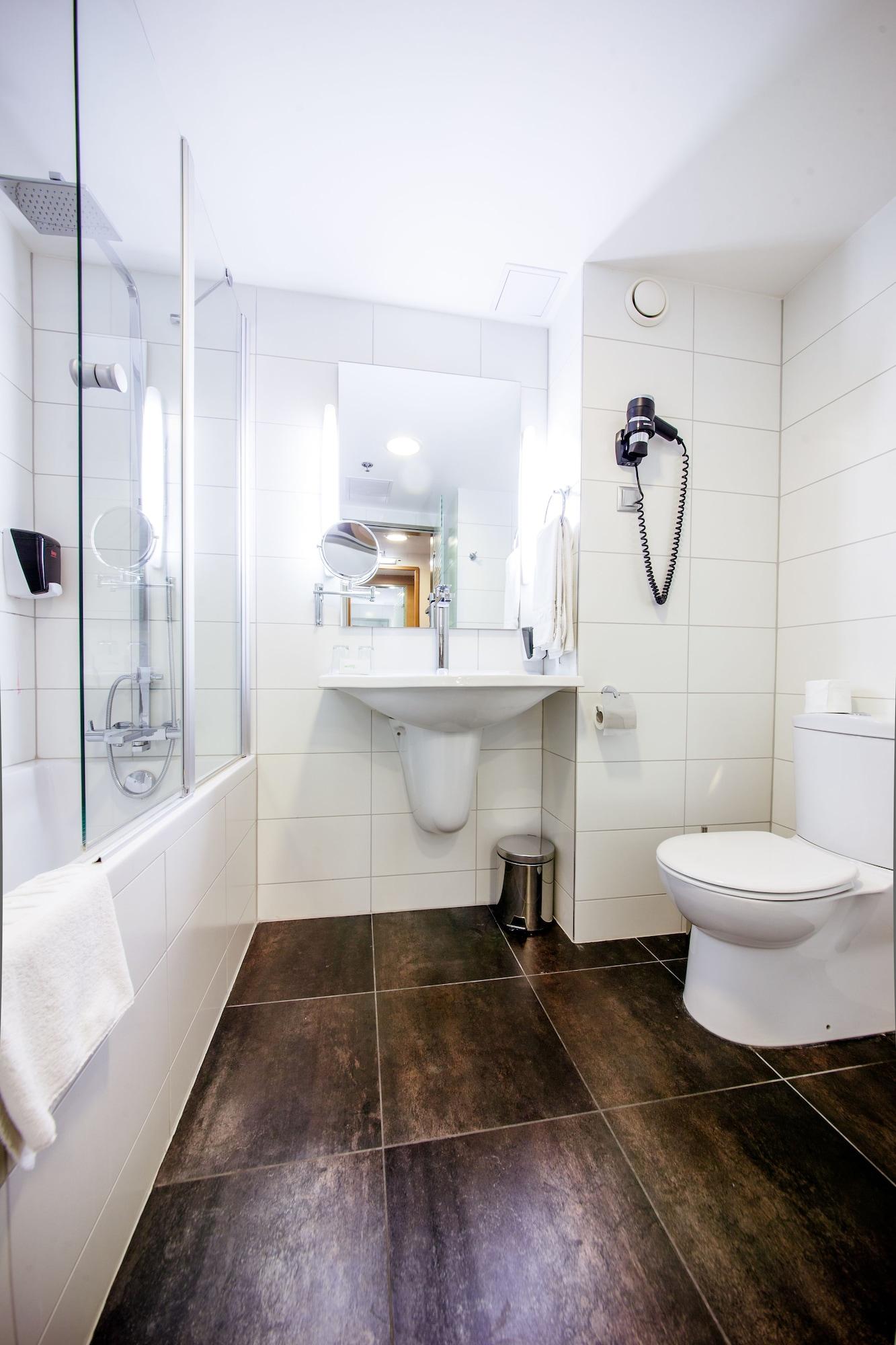 Royal Park Boutique Hotell 4*