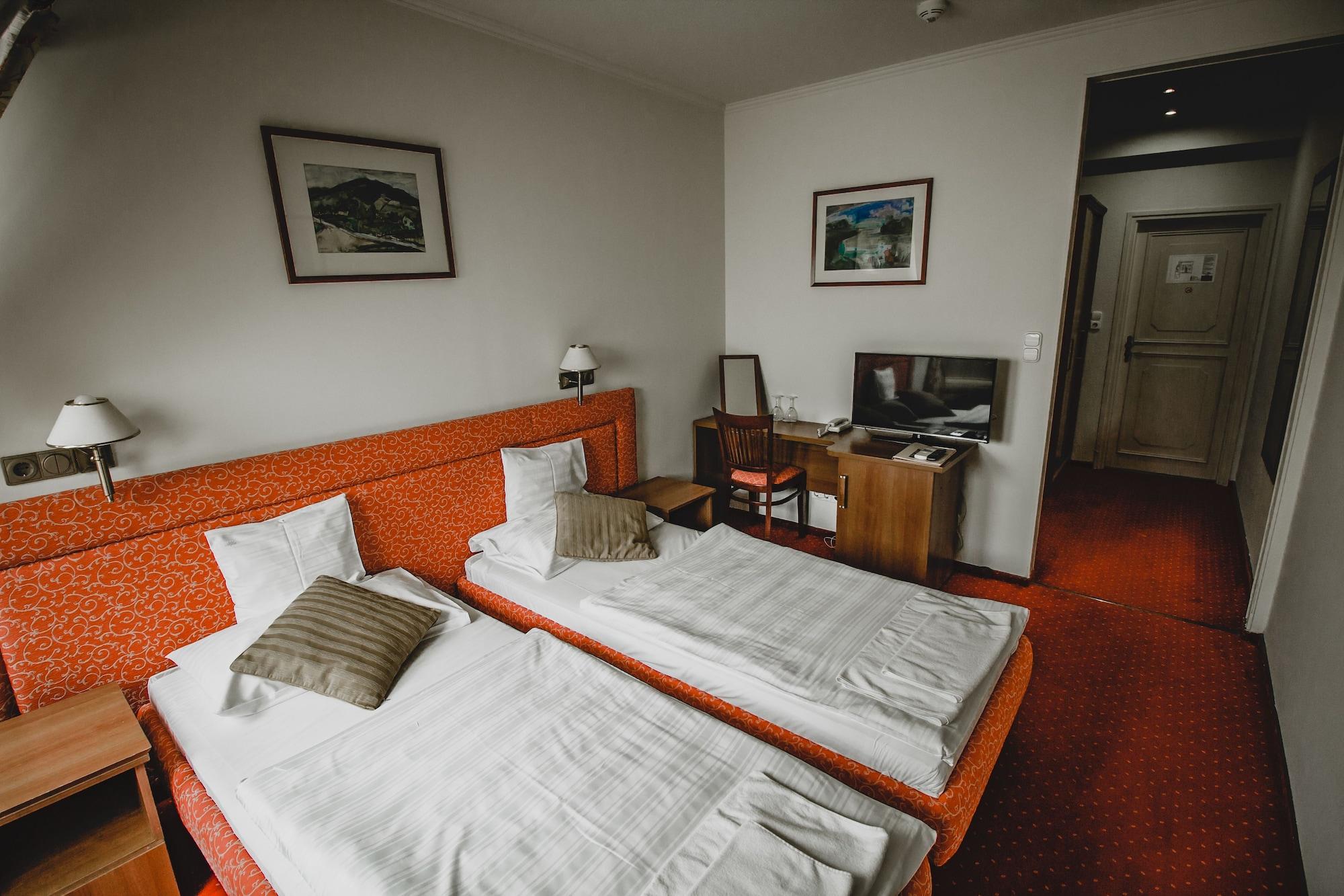 Alfa Art Hotel 3*