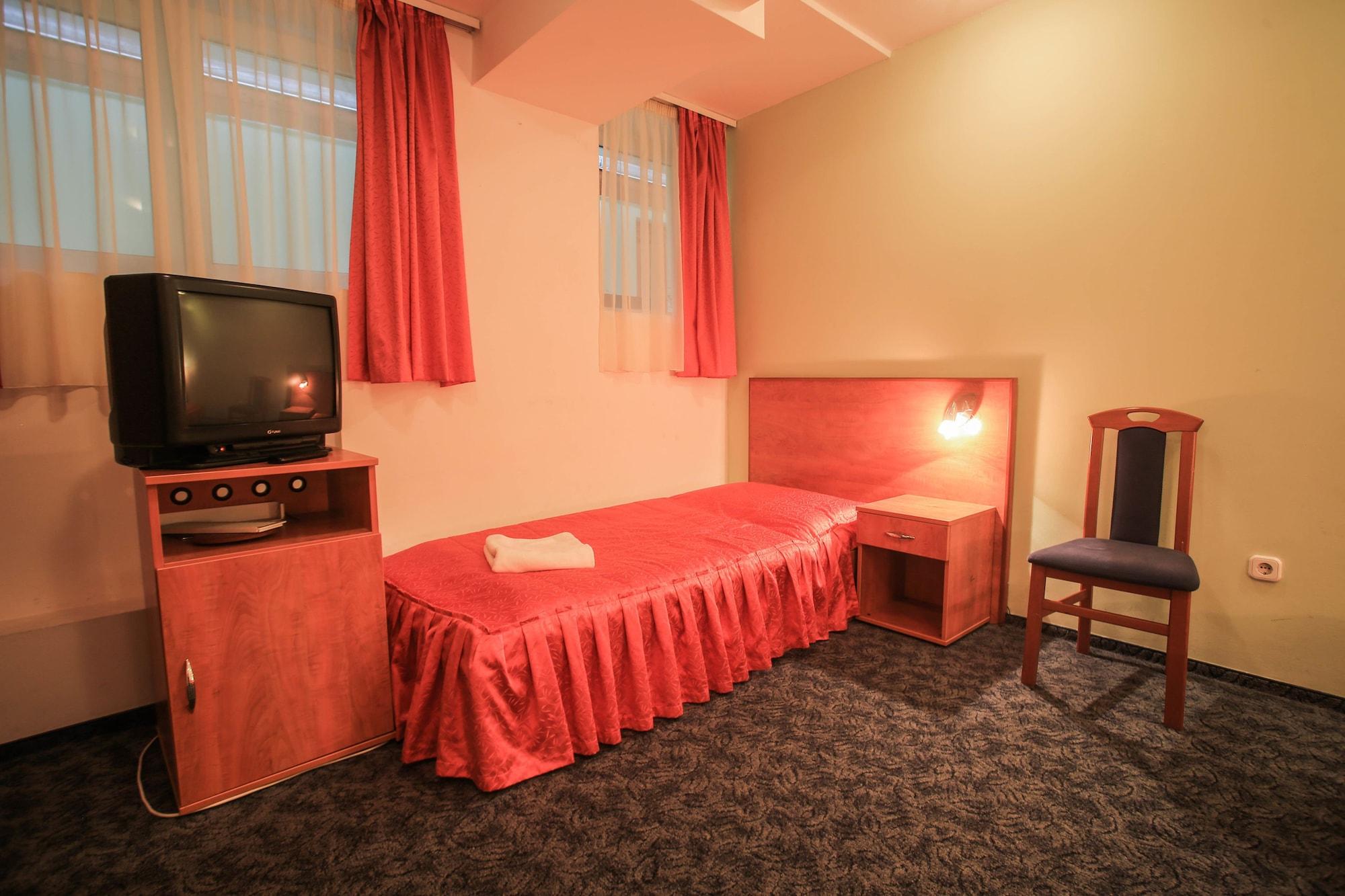 Easy Star Hotel 3*