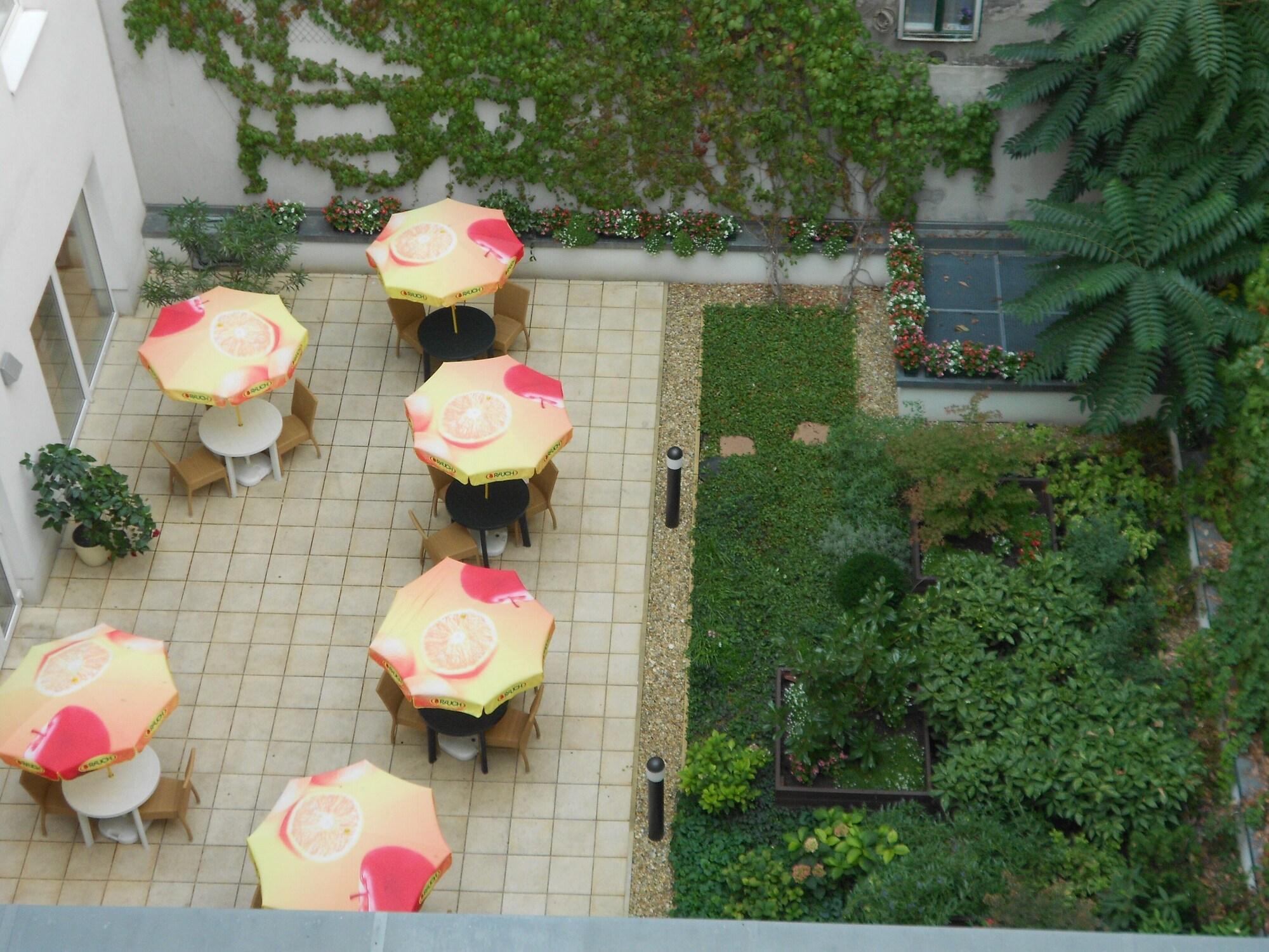 Nexto Dormero 4*