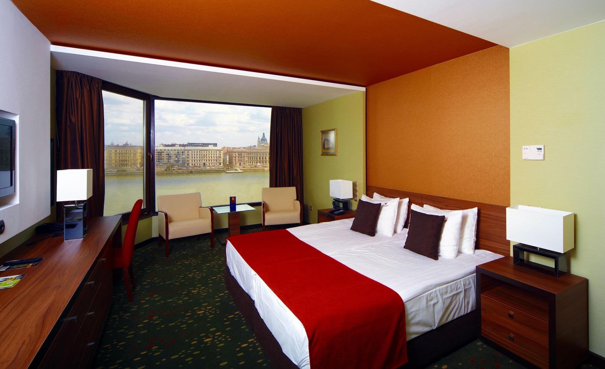 Boutique Victoria Hotel 4*