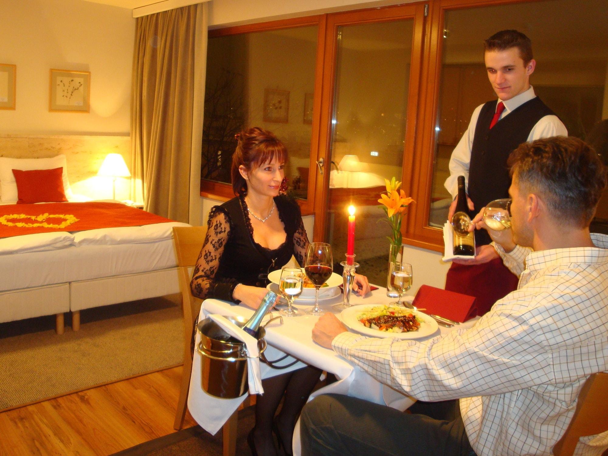 Castle Garden Hotel