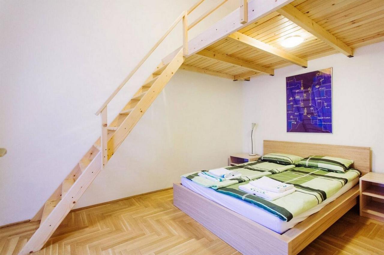 All In 10 Apartment, Bp Downtown Ac Lägenhet Budapest