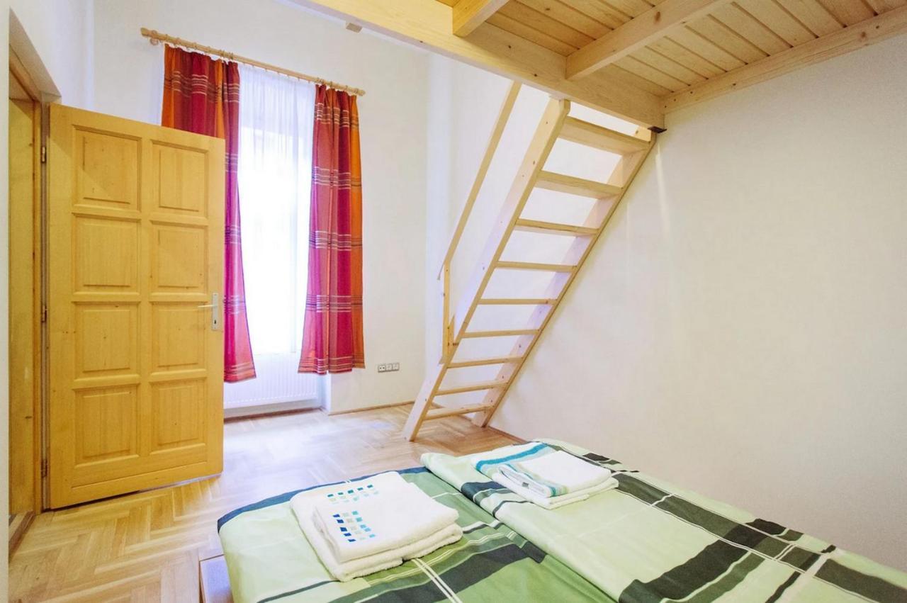 All In 10 Apartment, Bp Downtown Ac Lägenhet Budapest
