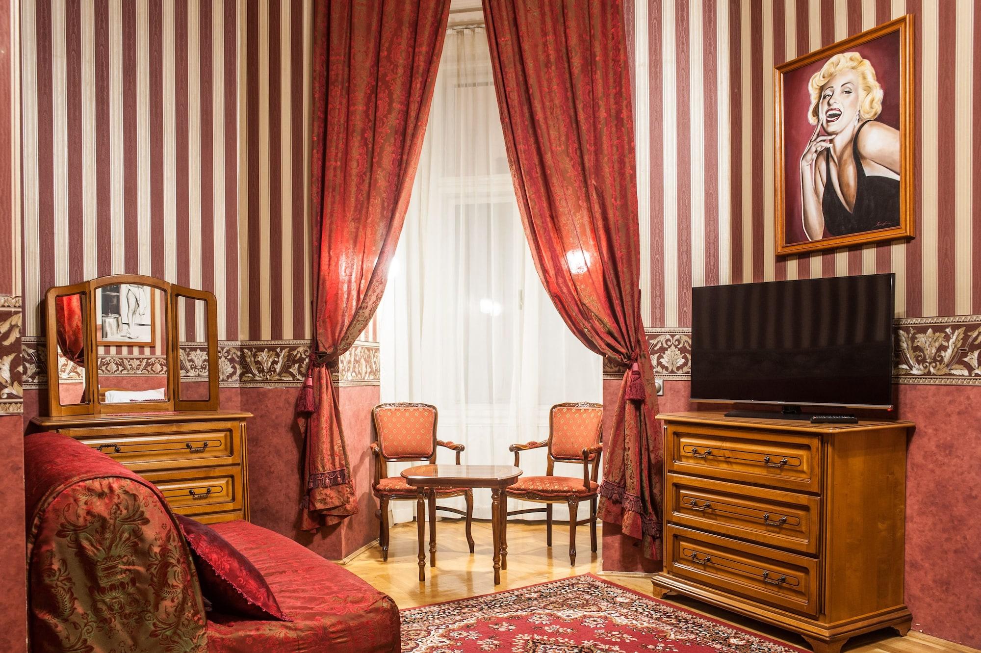 Cotton House Hotel 4*
