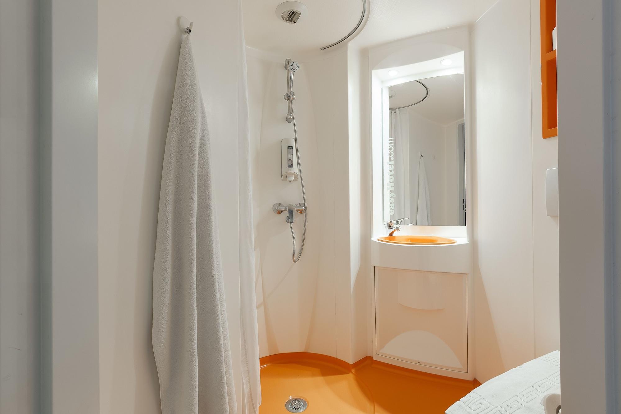 Easyhotel Oktogon 3*