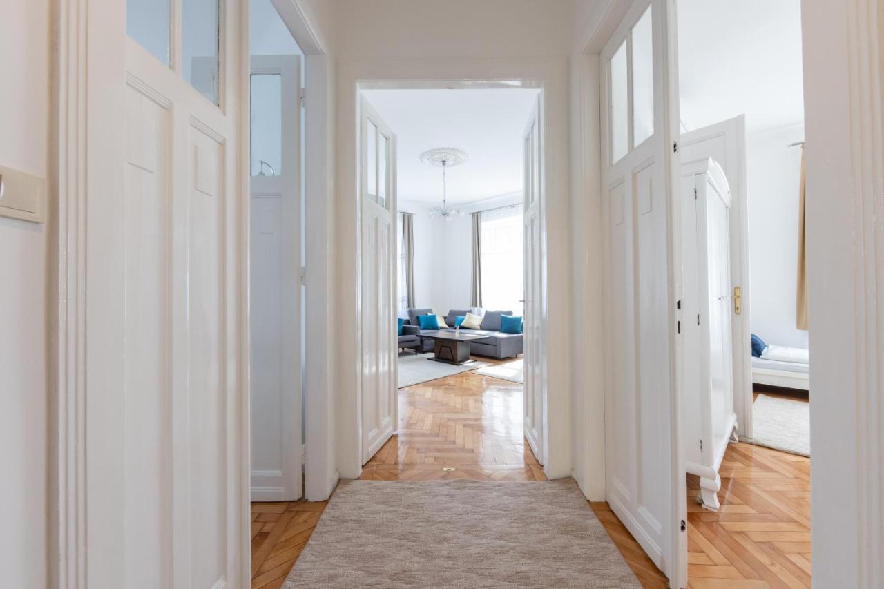Corvin Apartament *