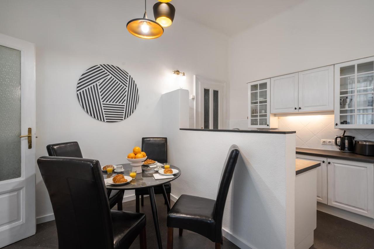 Bpr Stollár Apartment, Danube View Apartment Budapest