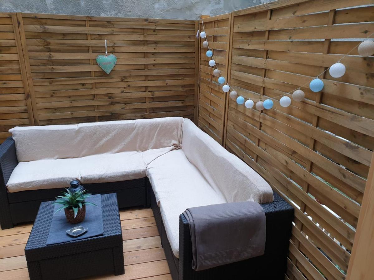 Private Interior Terrace Near New York Cafe *