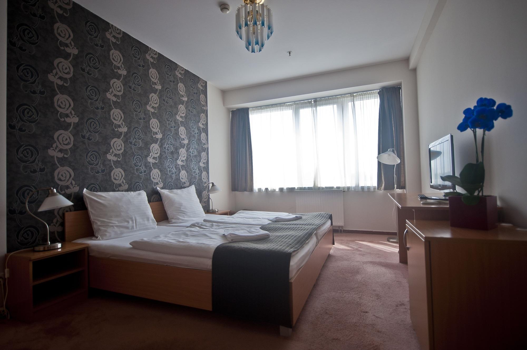 Hotell Canada 3*