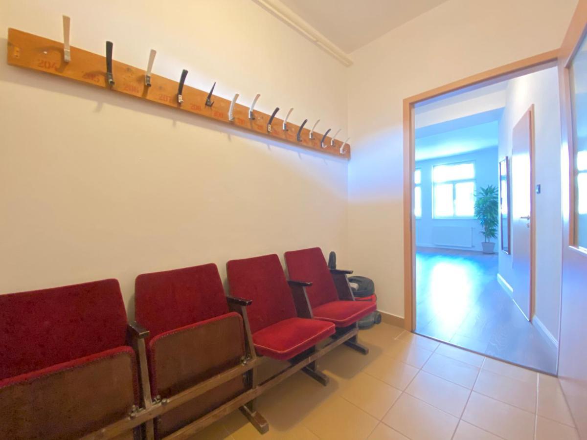 2 Bedroom 107 M2 Loft With Balcony Apartment