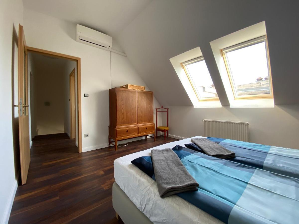2 Bedroom 107 M2 Loft With Balcony Apartment Budapest