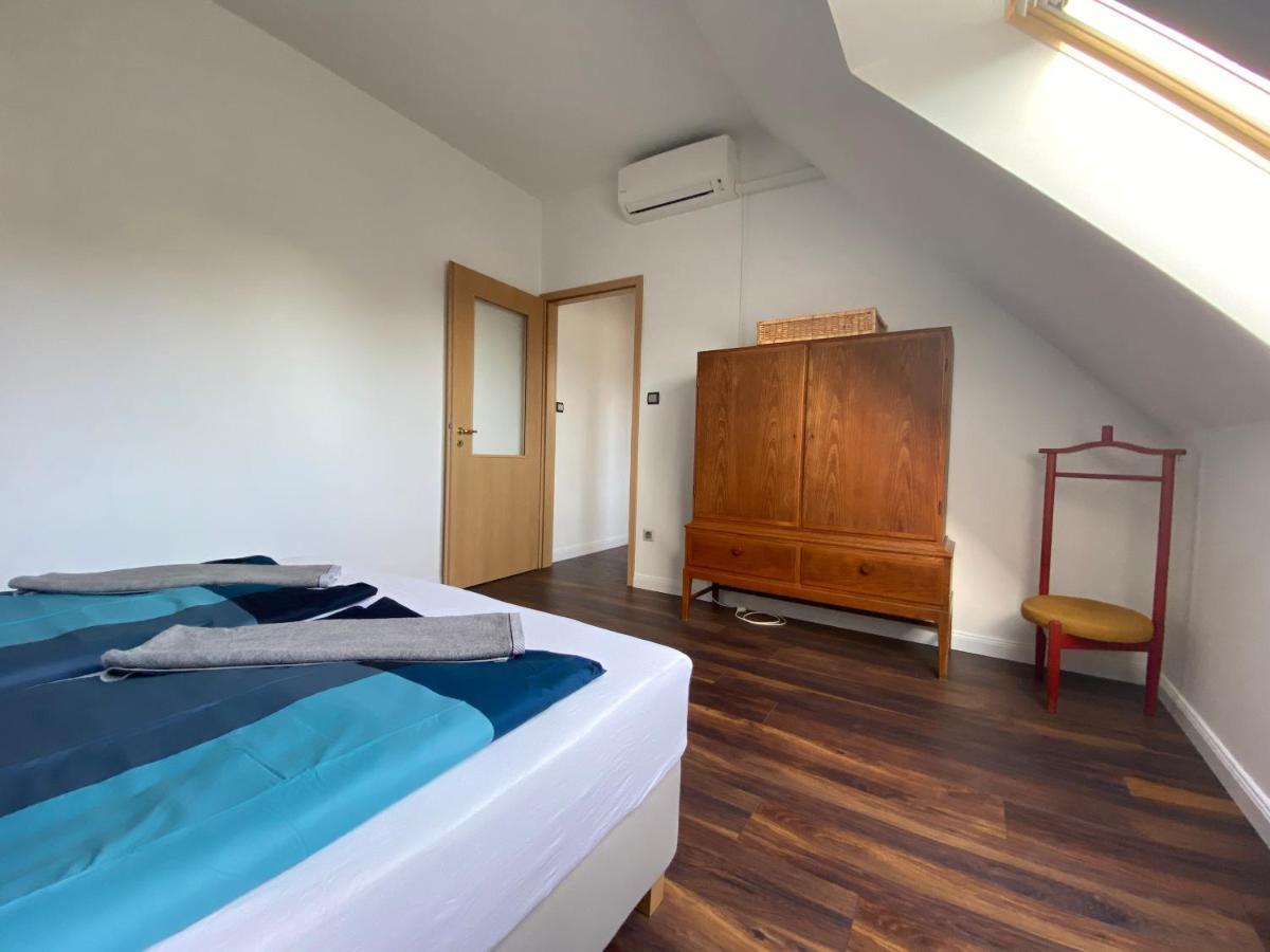 2 Bedroom 107 M2 Loft With Balcony Budapest