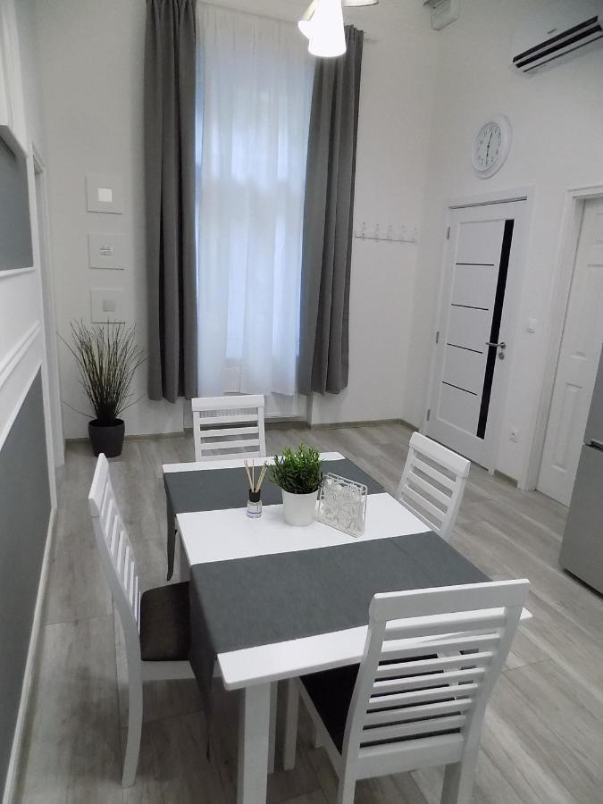 A10 Alkotmany B Apartmán Budapešť