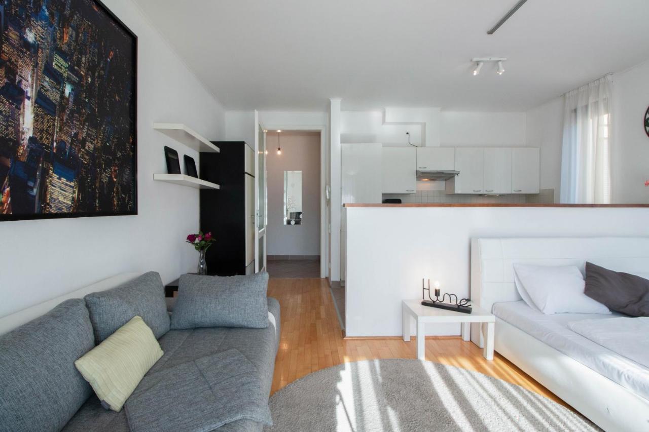 Kiraly Pop Studio With Terrace With Free Parking Apartment *