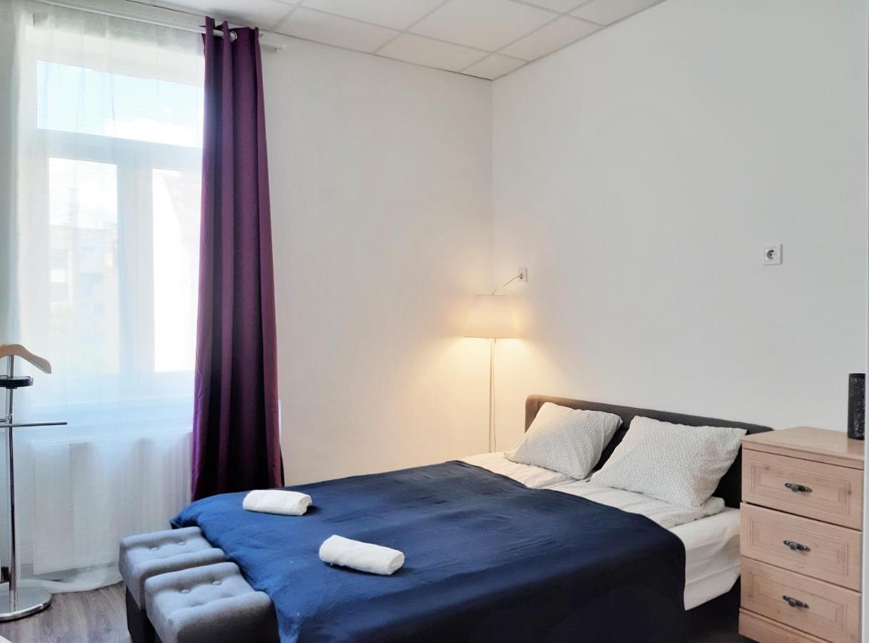 Homestay For Long-term, Budget! Purple Peach Budapest