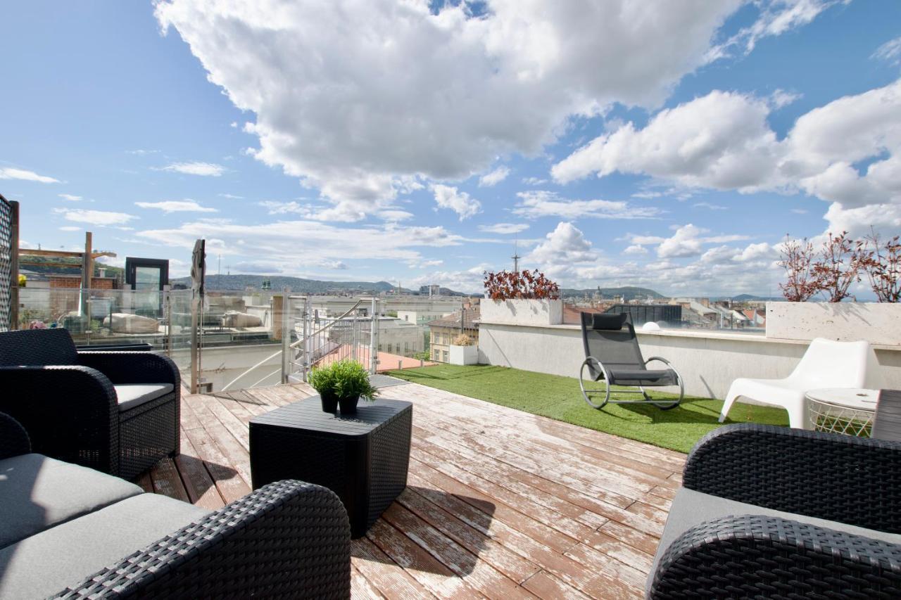 Penthouse By Hi5 -at The Of *