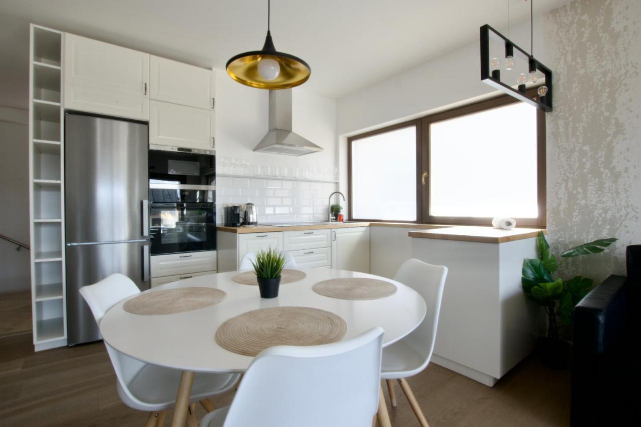 Penthouse By Hi5 -at The Of Apartamento
