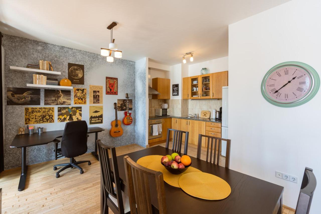 Apartamento Sunny Penthouse Front Of Szimpla Kert *