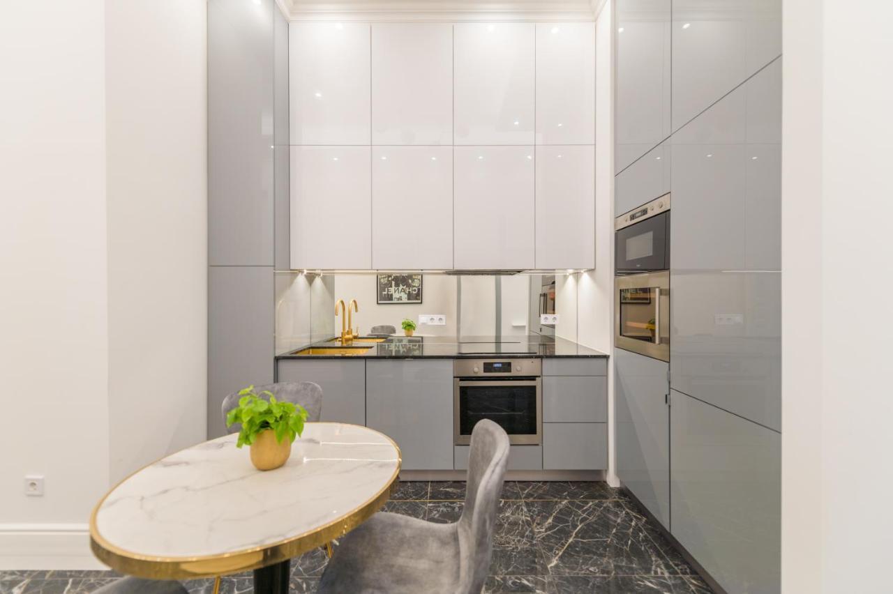 Apartment Marble - Palace District *