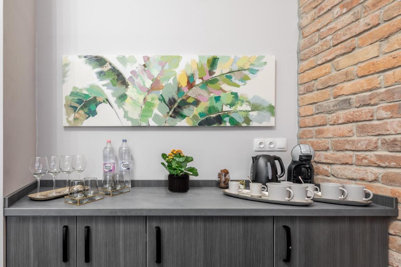 Stunning In The Hearth Of Apartament Budapeszt