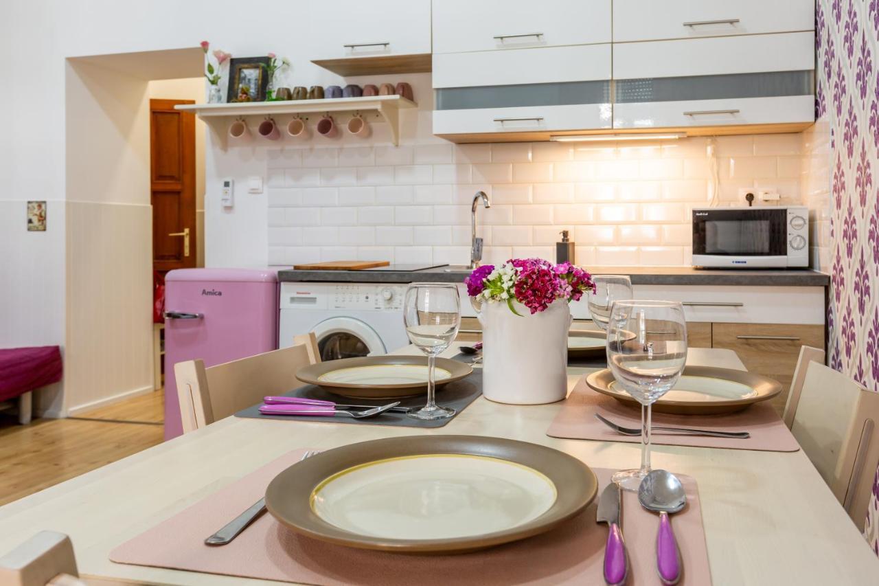 Elegant Coziness On King Street Budapest